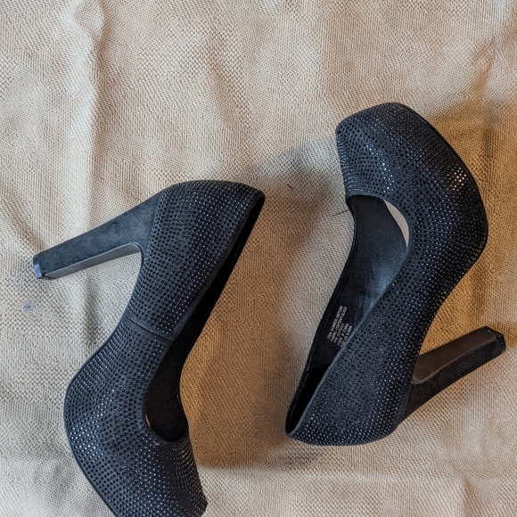Torrid Pumps Black w Rhinestones size 9.5 with 4.5" heels - Picture 6 of 6